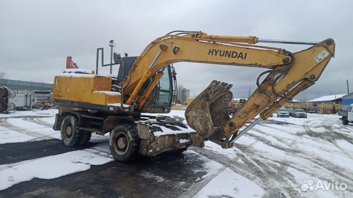 Аренда полноповоротного колесного экскаватора