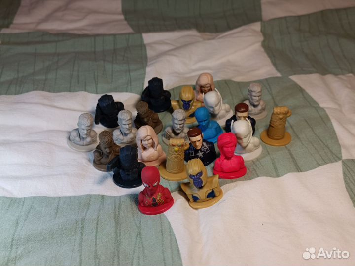 Фигурки Марвел Пятерочка: стиратели и пластиковые