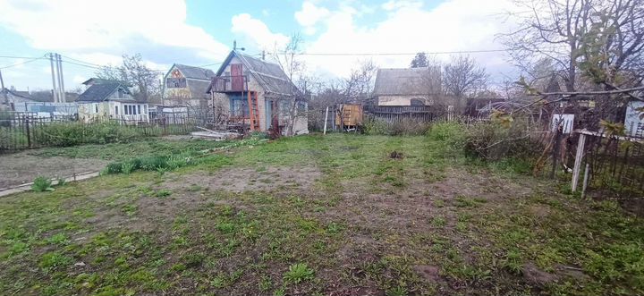 Дача 16 м² на участке 4 сот.