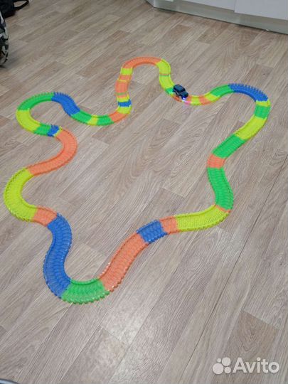 Гибкая гоночная трасса