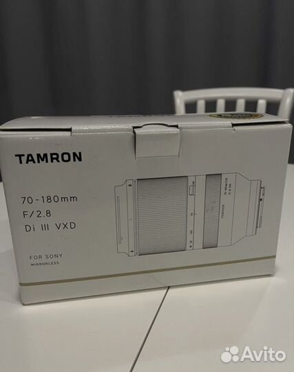 Объектив Tamron 70-180mm F/2.8 Di III VXD Sony FE