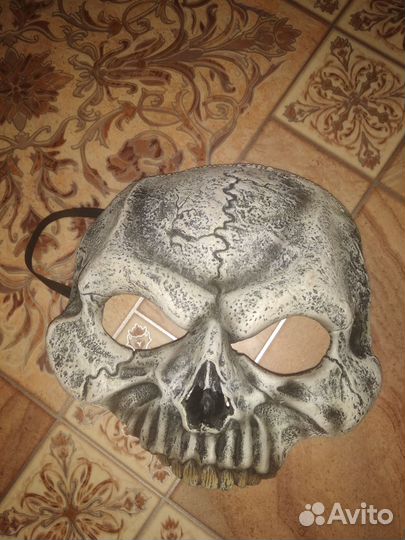 Маска для хеллоуина