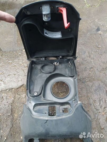 Бардачок Aprilia pegaso strada