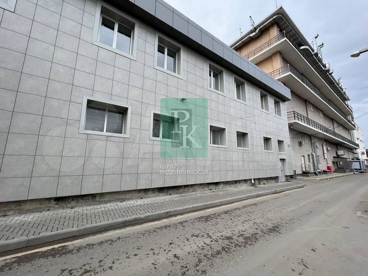 Помещение 600 м2 рядом с ТЦ в Симферополе