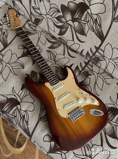 Электрогитара fender replica