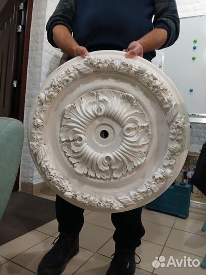 Гипловая лепнина, розетка 60 см