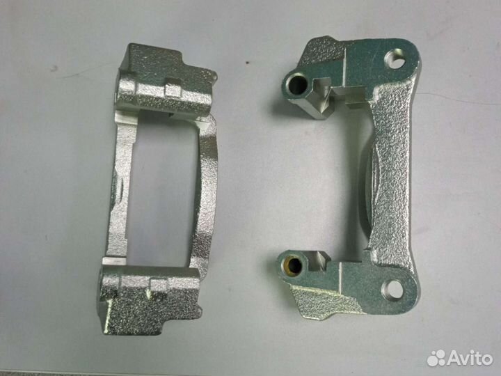 Скоба суппорта для Mitsubishi