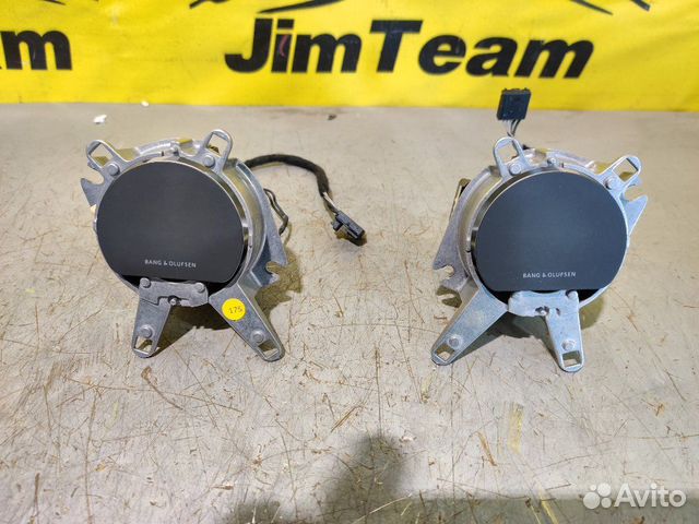 Динамик Audi A8 D3 4E2 4E8 BVJ 4.2 2009