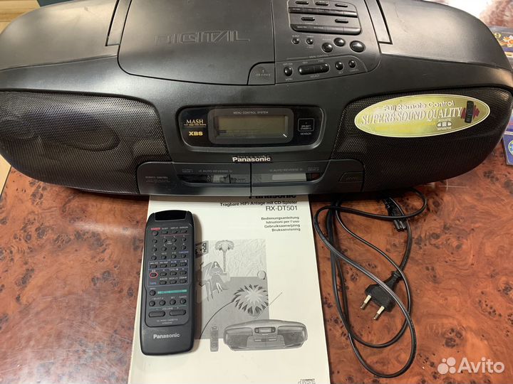 Видеокамера Sony, видео и аудиомагнитофоны