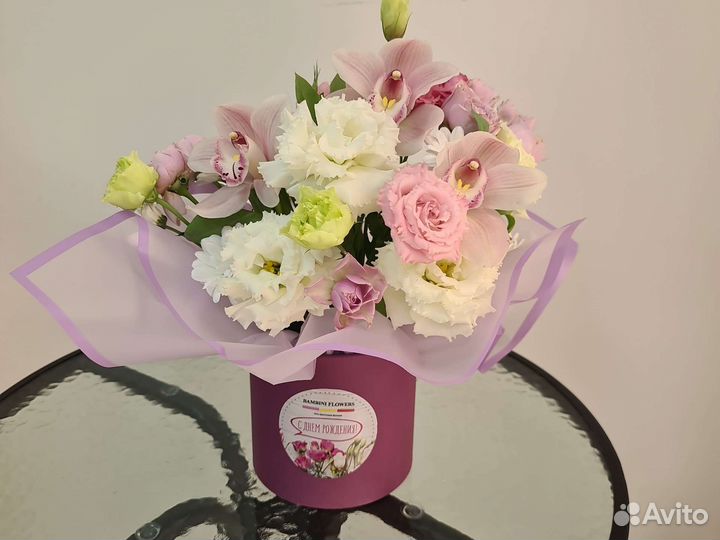 Цветы в шляпной коробке