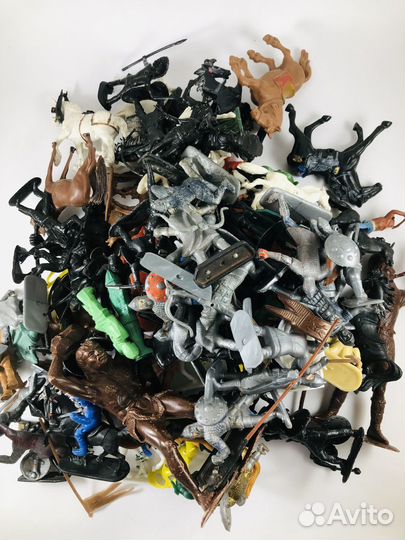 Пластмассовые солдатики. СССР и фрг