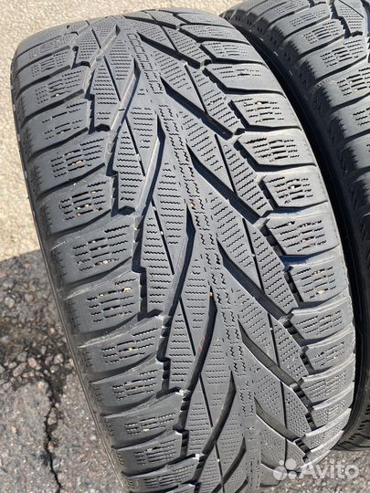 Nokian Tyres Hakkapeliitta R2 SUV 255/55 R18