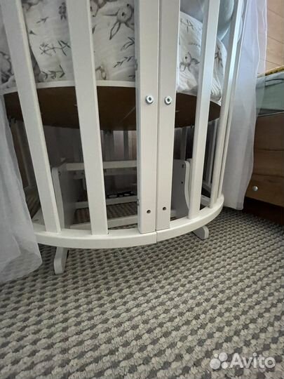 Детская кроватка трансформер с маятником