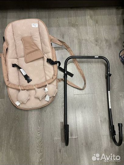 Шезлонг детский новый