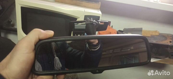 Зеркало заднего вида