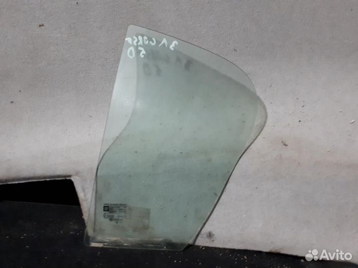 Стекло двери задней левой форточка Opel Corsa D 2