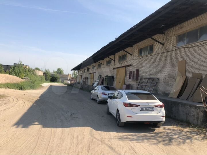 Склад, 1050 м²