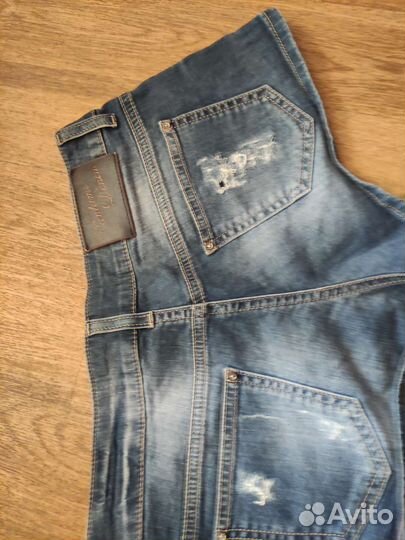 Джинсовые шорты