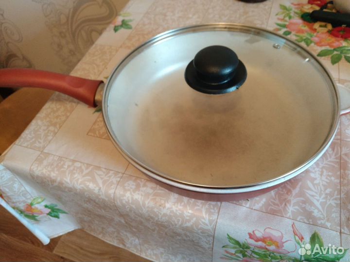 Сковорода с крышкой
