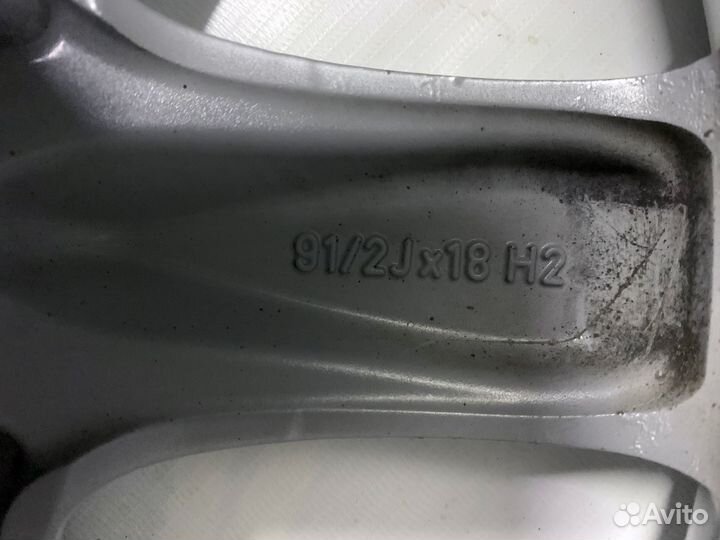 Комплект разношироких дисков Mercedes R18