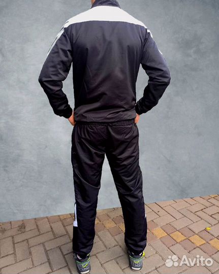 Спортивные костюмы Adidas