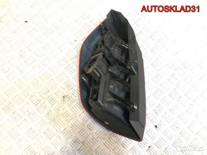 Фонарь задний правый Renault Scenic 2 8200493375