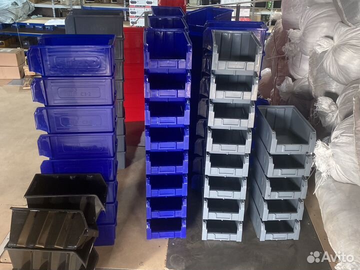 Ящик пластиковый, контейнеры
