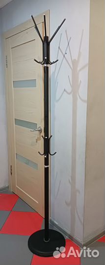 Вешалка для одежды напольная металлическая