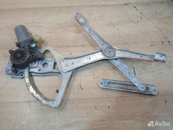 Стеклоподъемник электрический передний правый