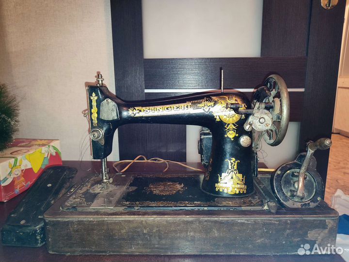 Швейная машинка зингер ручная и ножная