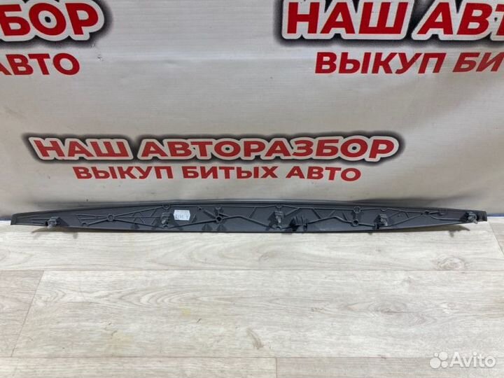 Накладка на торпедо Bmw 1 хэтчбек 2008