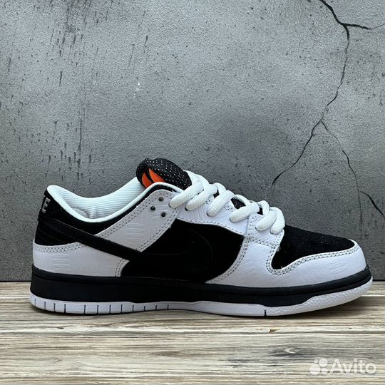 Кроссовки женские Nike SB Dunk Low Slam Dunk