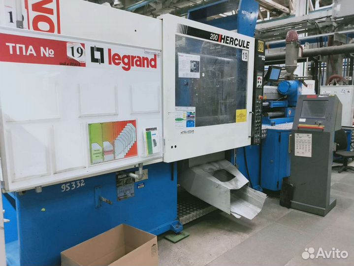 Термопластавтомат Billion hercule H1300/200