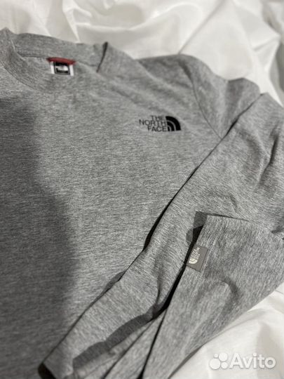 Лонгслив the north face