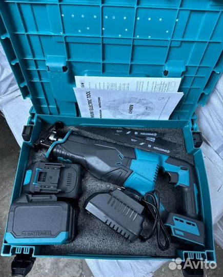 Сабельная пила makita АКБ 15 банок