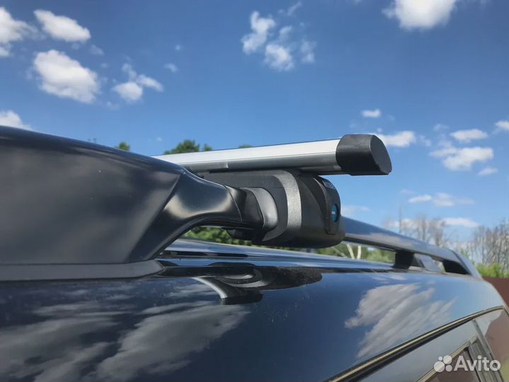 Багажник Inter Titan на рейлинги 120см аэро