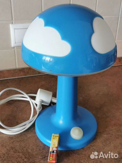 Лампа настольная Икея для ребенка