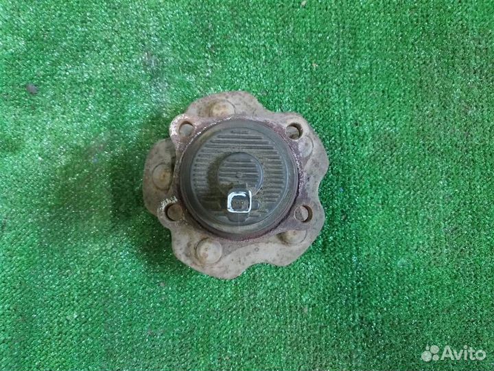 Ступица задняя Toyota Avensis III 2009