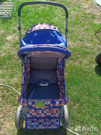 Прогулочная коляска