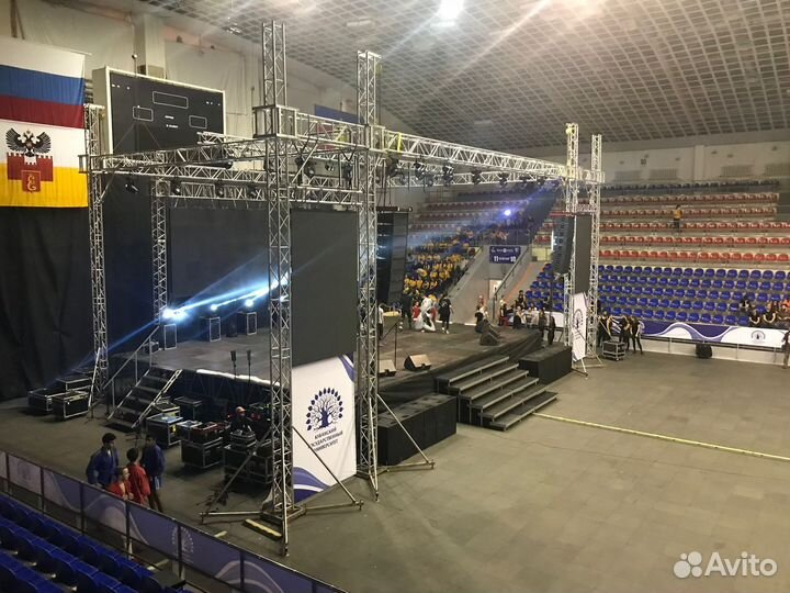 Аренда сцен и подиумов для мероприятий