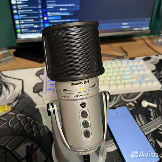 Микрофон Samson G-track PRO