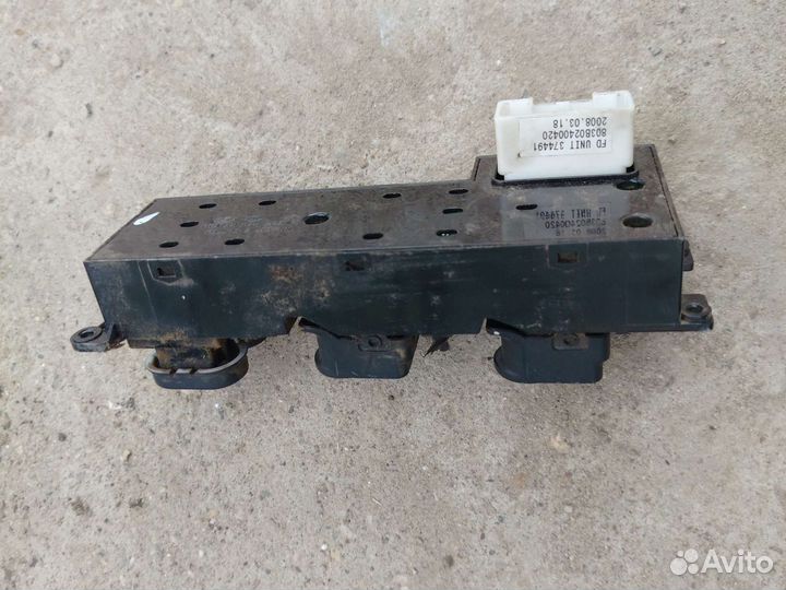 Блок управления стеклоподъемниками Hyundai i30