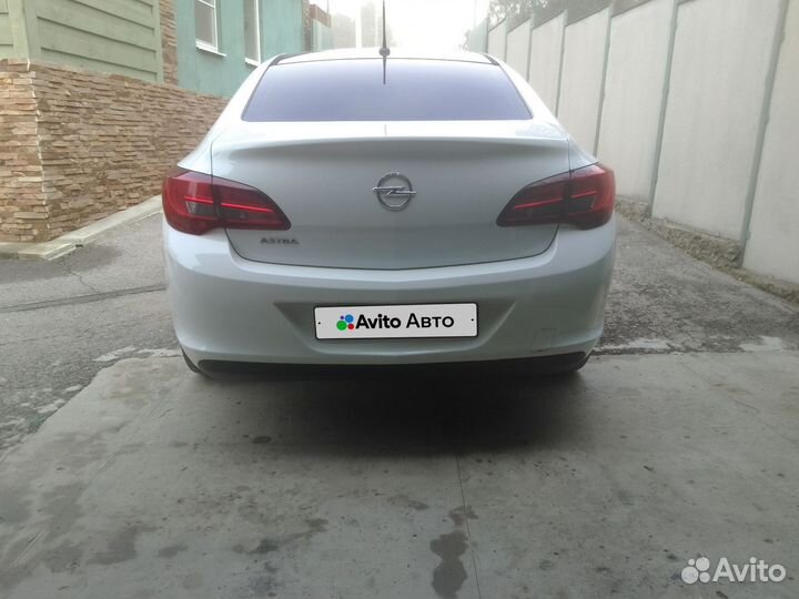 Opel Astra 1.6 AT, 2013, 18 500 км