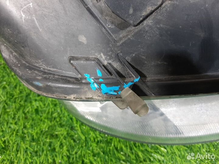 В наличии: Фара левая Ford C-Max