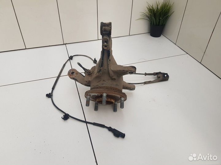 Кулак поворотный передний правый (Geely Atlas)