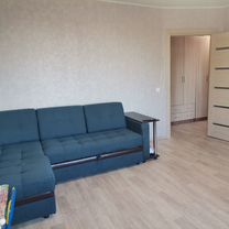 2-к. квартира, 57,3 м², 2/10 эт.