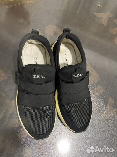 Кроссовки для девочки