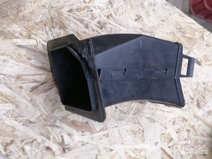 Воздуховод левый BMW X3 G01 2018 51747400005