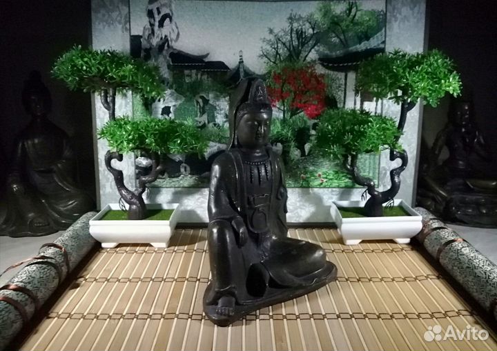 Антикварная статуэтка Будда Гуань-инь