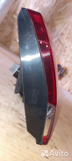 Фонарь задний внутренний левый Citroen C-Crosser